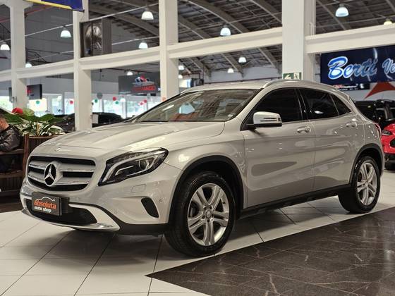 MERCEDES-BENZ GLA 200 1.6 CGI STYLE 16V TURBO FLEX 4P AUTOMÁTICO